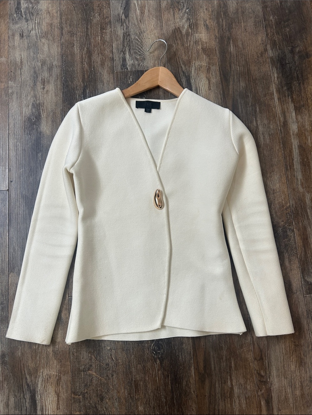 Zara Cream Knit V-Neck Top with Black Label